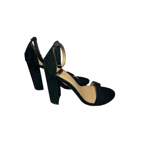 Merona Black Faux Suede Peep Toe Chunky Heels w/ Gold Buckle Size 9 - Picture 2 of 4